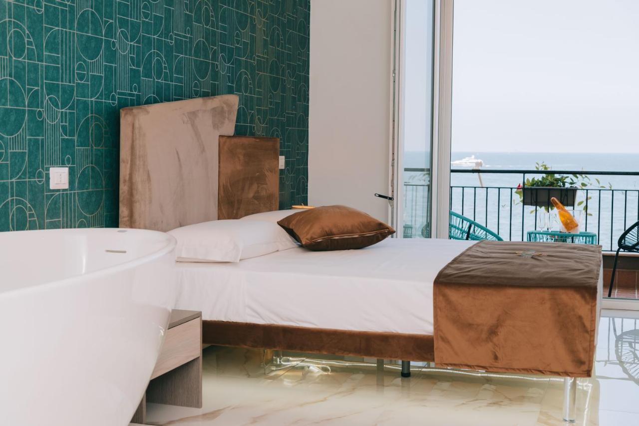 Frontemare Suite Castellammare di Stabia Dış mekan fotoğraf